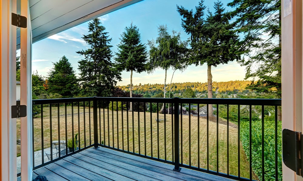 Custom railing installation on residential deck